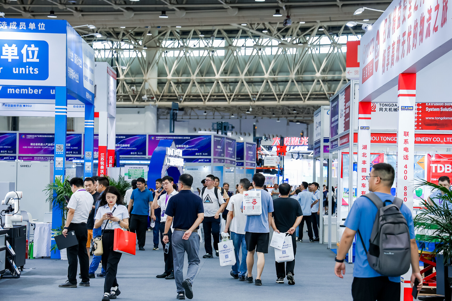 “800家企業(yè)+50場論壇”：武漢工業(yè)自動化展會，憑什么成為行業(yè)風(fēng)向標(biāo)？
